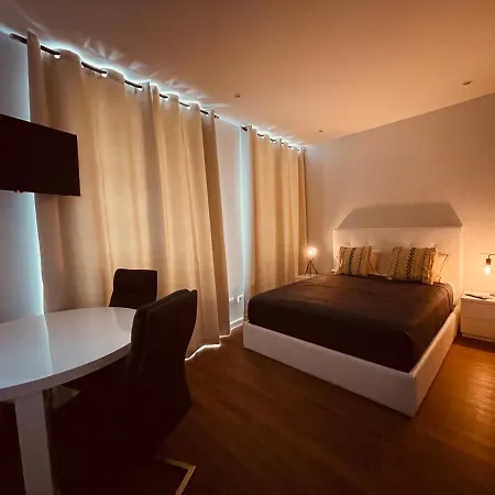 Apartment Living *