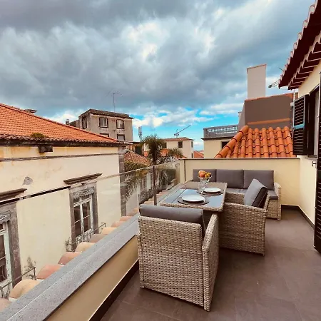 Living * Funchal (Madeira)