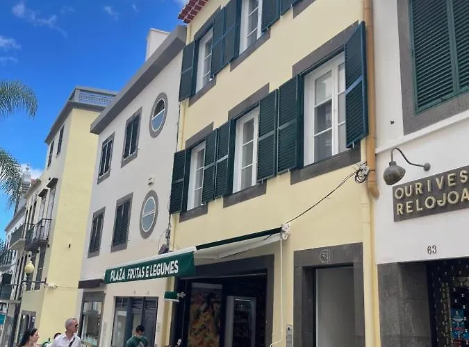 Living * Funchal (Madeira)